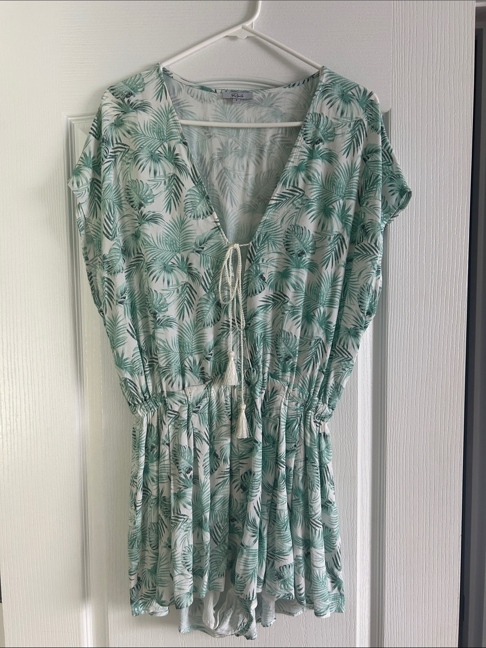 Women's top with label 'Rails'